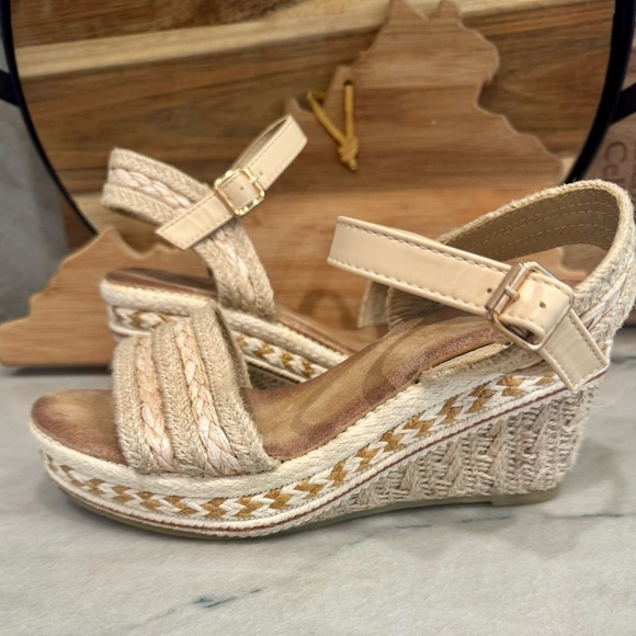 Beige Woven Wedge Sandals with Cork Heel EU 38 US 7.5 conversion - Picture 1 of 16